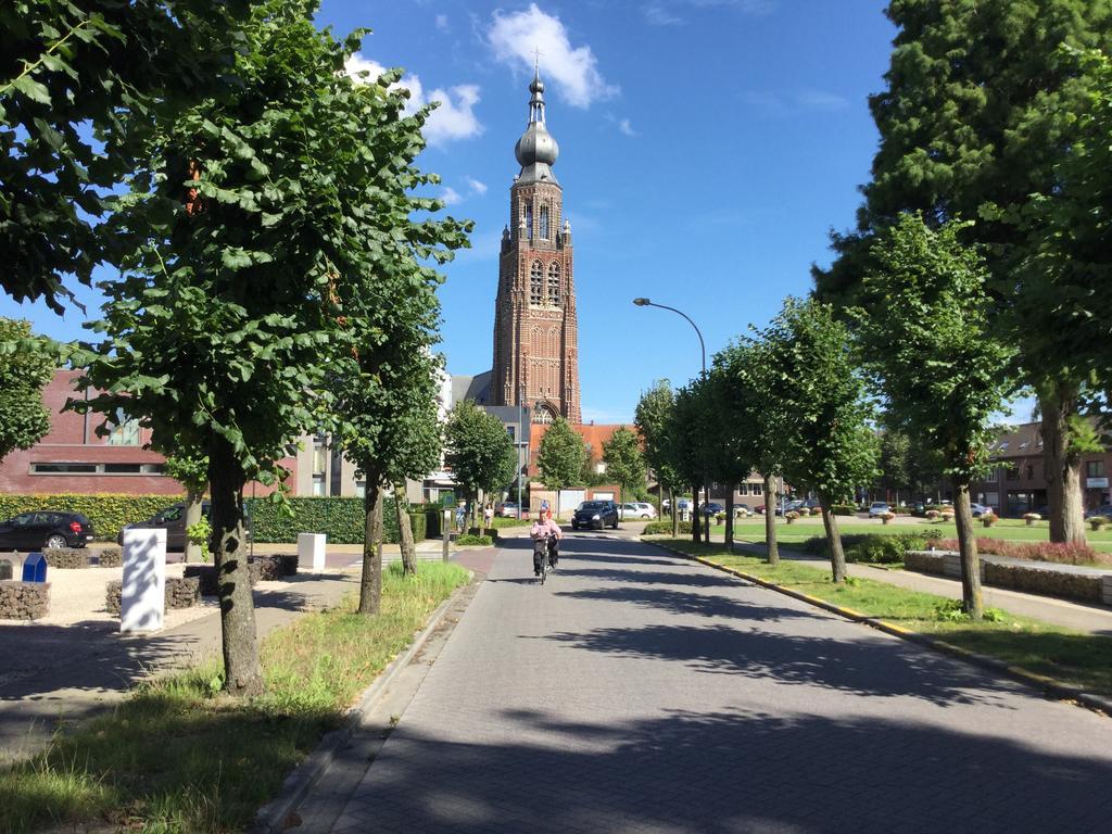 B&B De Grote Plaats Hoogstraten Bagian luar foto