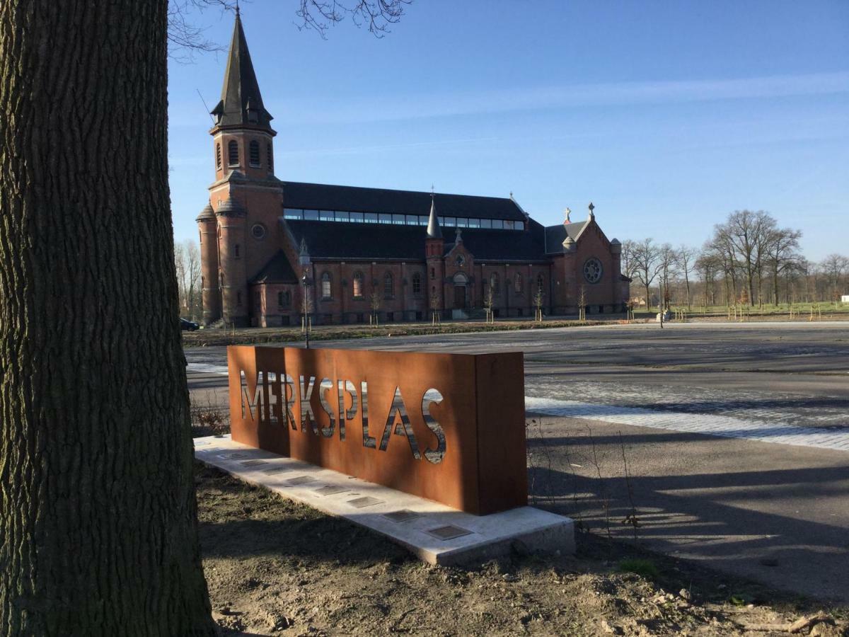 B&B De Grote Plaats Hoogstraten Bagian luar foto